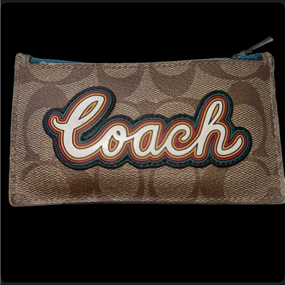 EUC Unisex Coach zip card case with unique logo